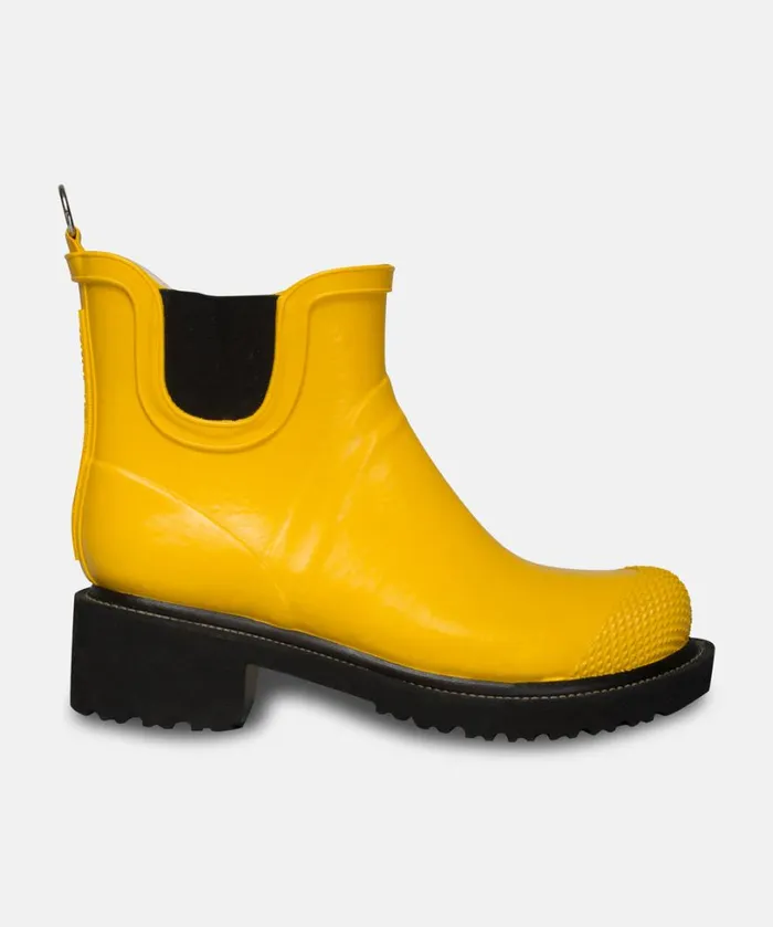 Short Rubber Boots With High Heel 8211 Cyber Yellow Rainboots Ilse Jacobsen Rainboots Short