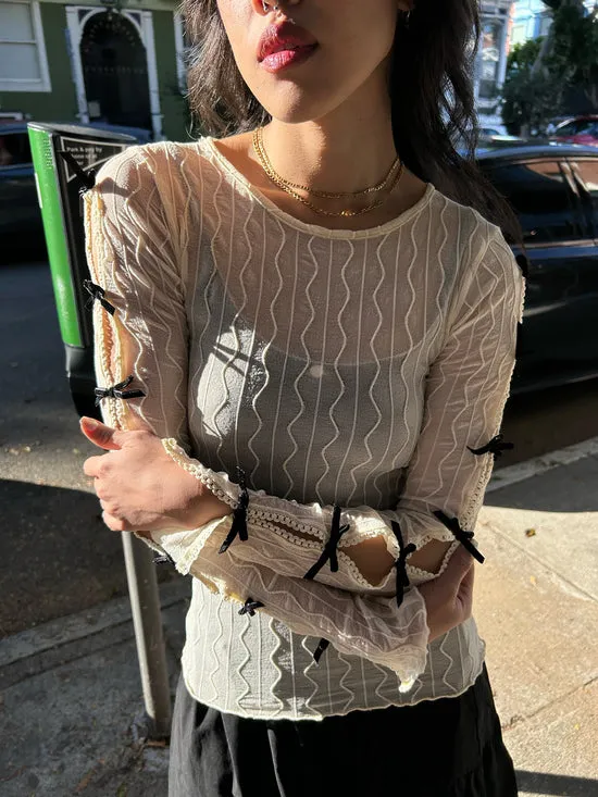 Tops Ross Bow Top Cream With Black Bows Lisa Says Gah Women
