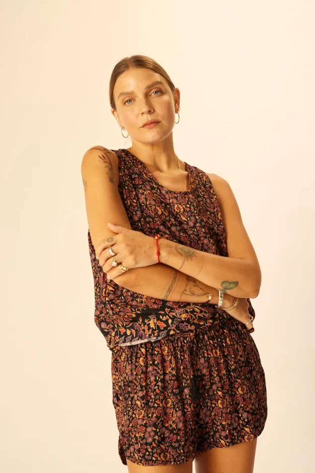 Tops Shop Natalie Martin ARIANA TANK Petite Fleur Noire