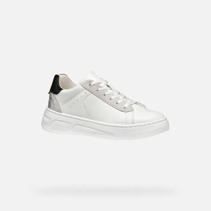Woman Geox Sneakers LJUBA WOMAN WhiteSilver Low Top Sneakers Whitesilver