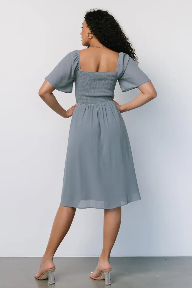 Women Colette Sweetheart Midi Dress Dusty Blue Baltic Born The Guest Edit Women Colette Sweetheart Midi Dress Dusty Blue Baltic Born The Guest Edit