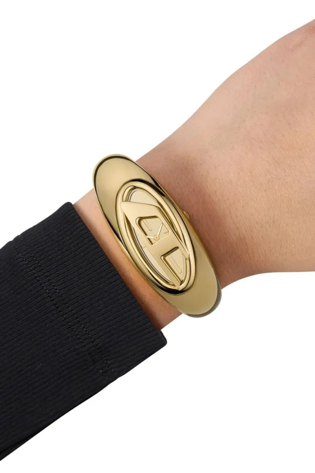 Women Diesel Caps Hats and Scarves DZ5608 WATCH Gold Women Diesel Caps Hats and Scarves DZ5608 WATCH Gold