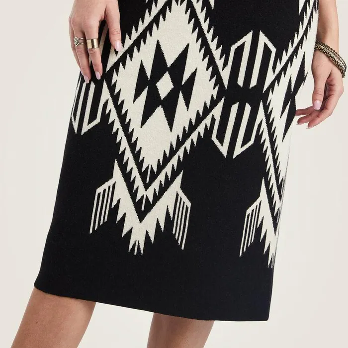 Women Dresses and Skirts Ariat Chimayo Sweater Skirt Blkandbuttercream Women Dresses and Skirts Ariat Chimayo Sweater Skirt Blkandbuttercream