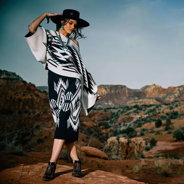 Women Dresses and Skirts Ariat Chimayo Sweater Skirt Blkandbuttercream Women Dresses and Skirts Ariat Chimayo Sweater Skirt Blkandbuttercream