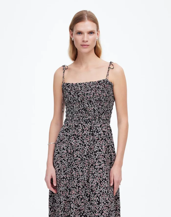 Women Dresses Madewell Smocked TieStrap Midi Dress In Floral Daisy Black Ground