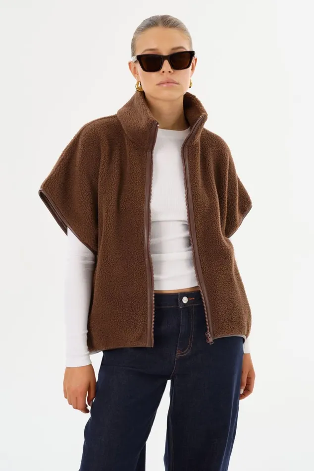 Women EUDORA Polar Fleece Vest Chestnut LAMARQUE Tops Women EUDORA Polar Fleece Vest Chestnut LAMARQUE Tops