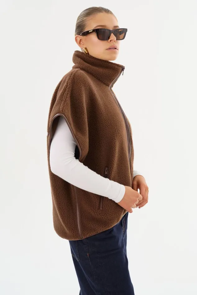 Women EUDORA Polar Fleece Vest Chestnut LAMARQUE Tops Women EUDORA Polar Fleece Vest Chestnut LAMARQUE Tops