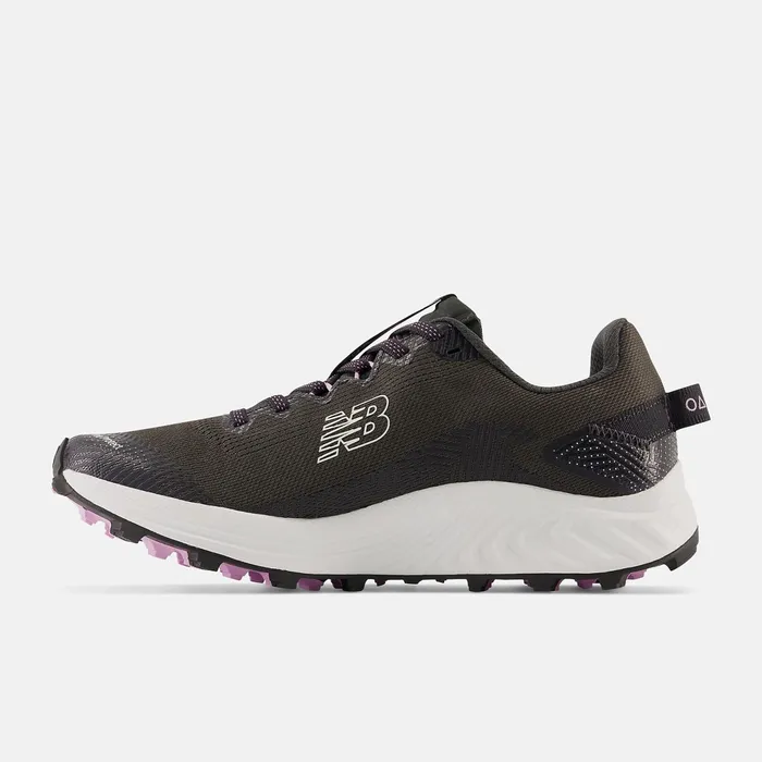 Women FuelCell Summit Unknown V4 Grey With Green Aura New Balance Hiking and Trail Women FuelCell Summit Unknown V4 Grey With Green Aura New Balance Hiking and Trail