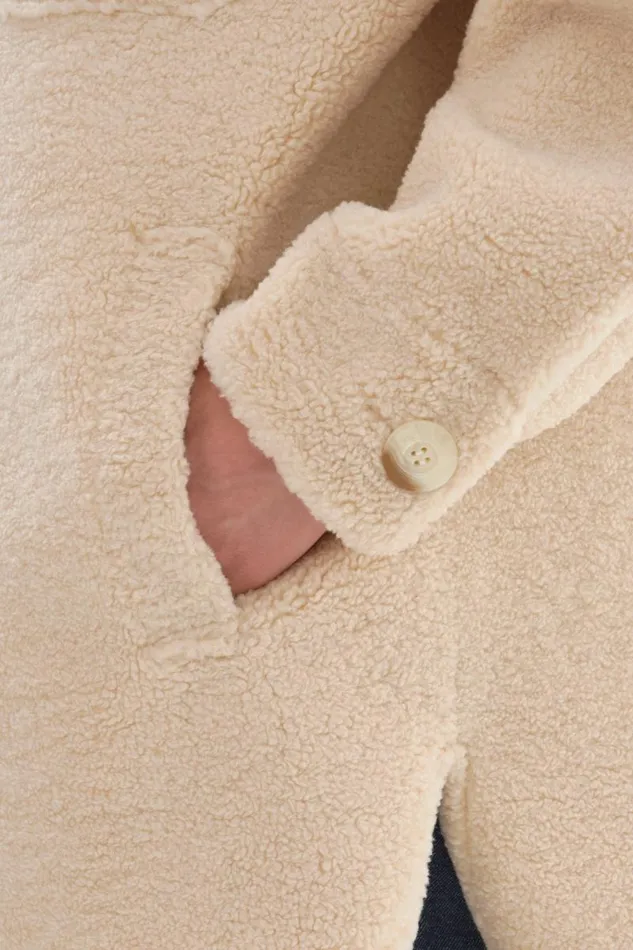 Women KANE Sherpa Shacket Beige LAMARQUE Sherpa