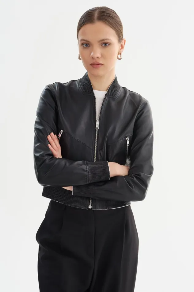 Women KORDELLA Reversible Leather Bomber Jacket Blacksilver LAMARQUE Bombers Women KORDELLA Reversible Leather Bomber Jacket Blacksilver LAMARQUE Bombers