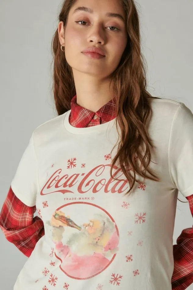 Women Lucky Brand Graphic Tees Coke Santa Snow Classic Crew Whisper White