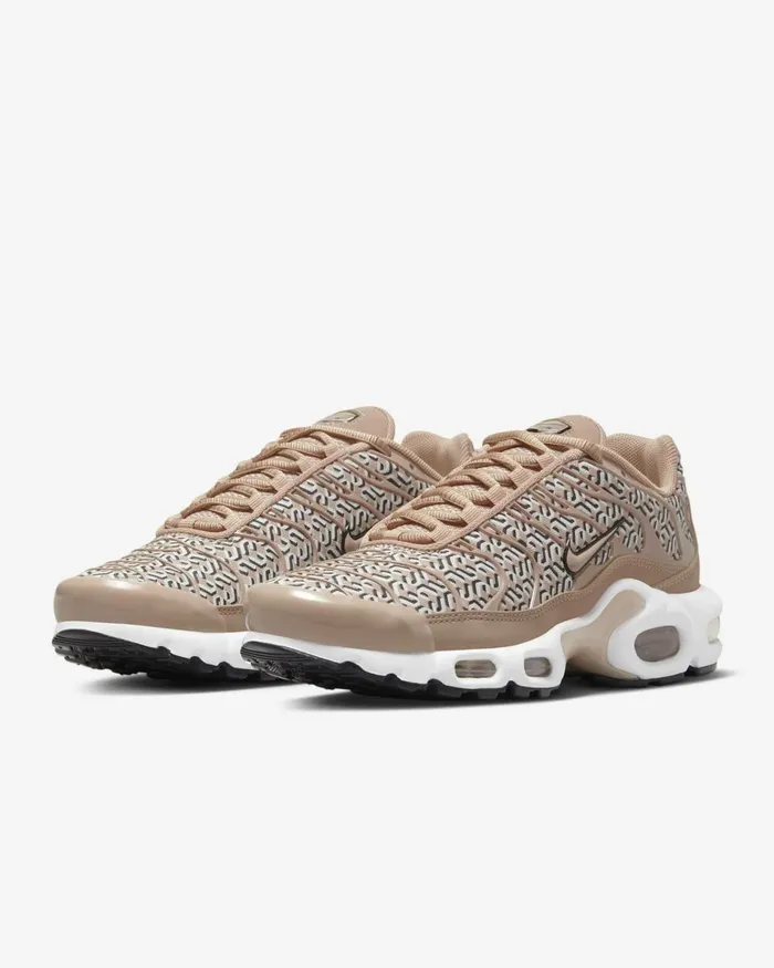 Women Nike All Shoes Air Max Plus X United Hempwhitesummit Whiteblack