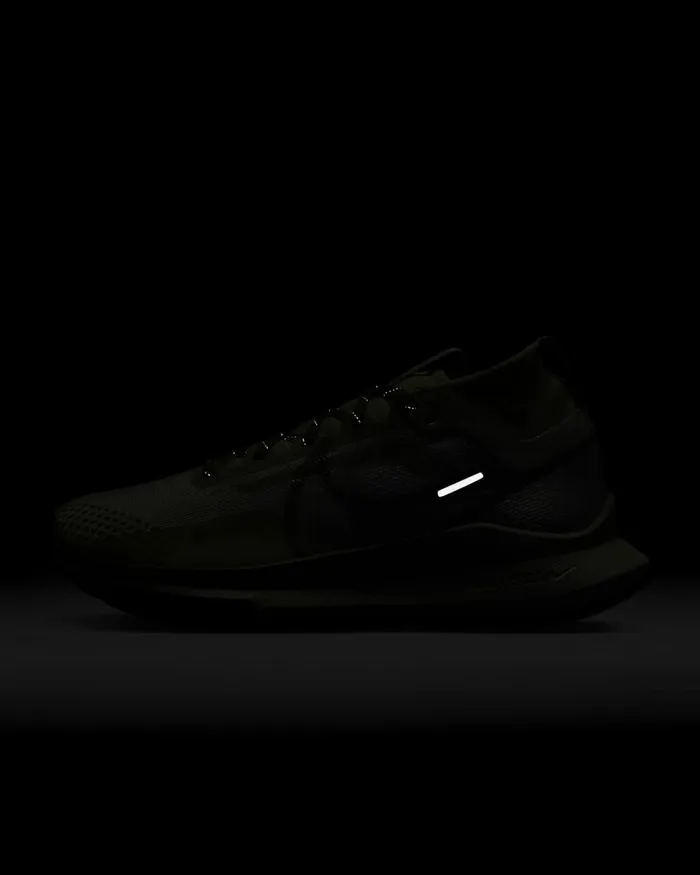 Women Nike Running Pegasus Trail 4 GORETEX Pale Ivoryluminous Greenhigh Voltageneutral Olive