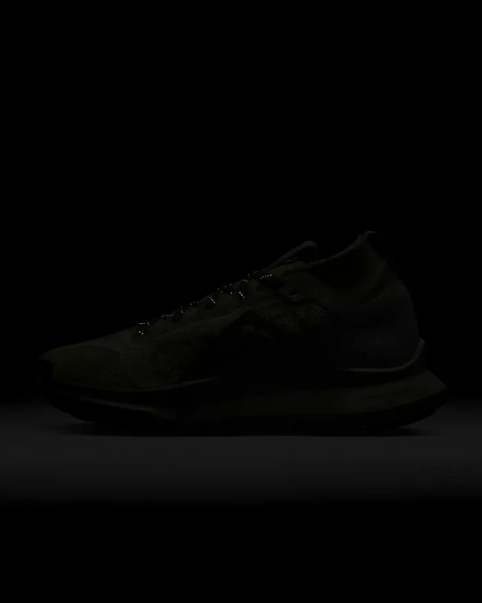 Women Nike Running Pegasus Trail 4 GORETEX Pale Ivoryluminous Greenhigh Voltageneutral Olive