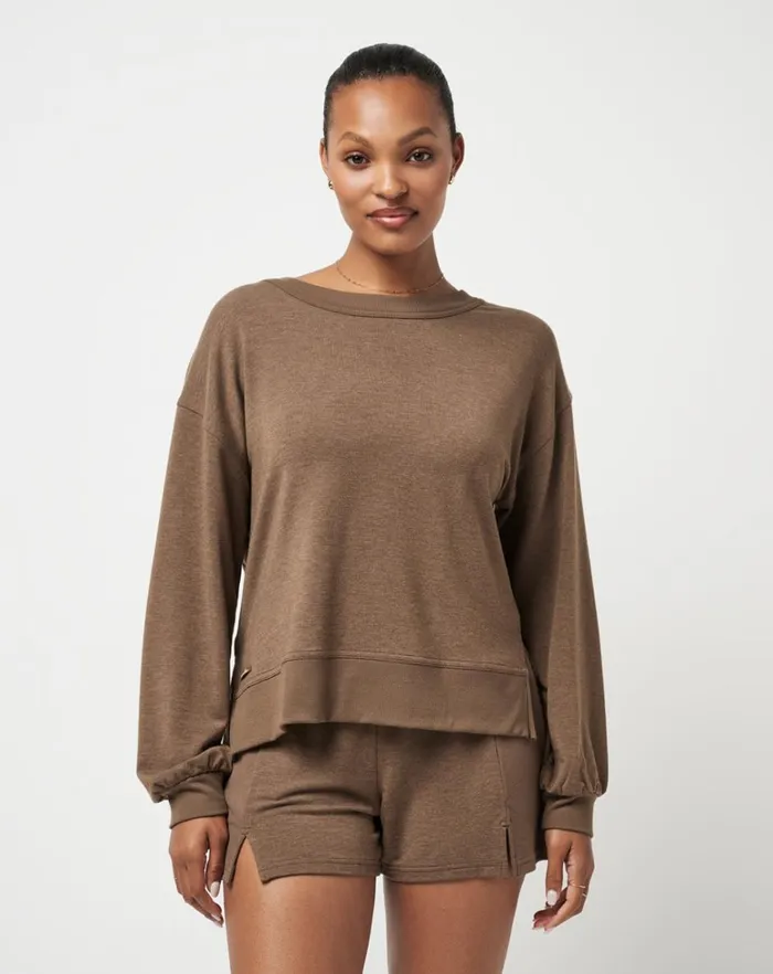 Women Shirts and Tops TravisMathew SEPTEMBER MORNING CLOUD TOP Heather Cocoa Brown