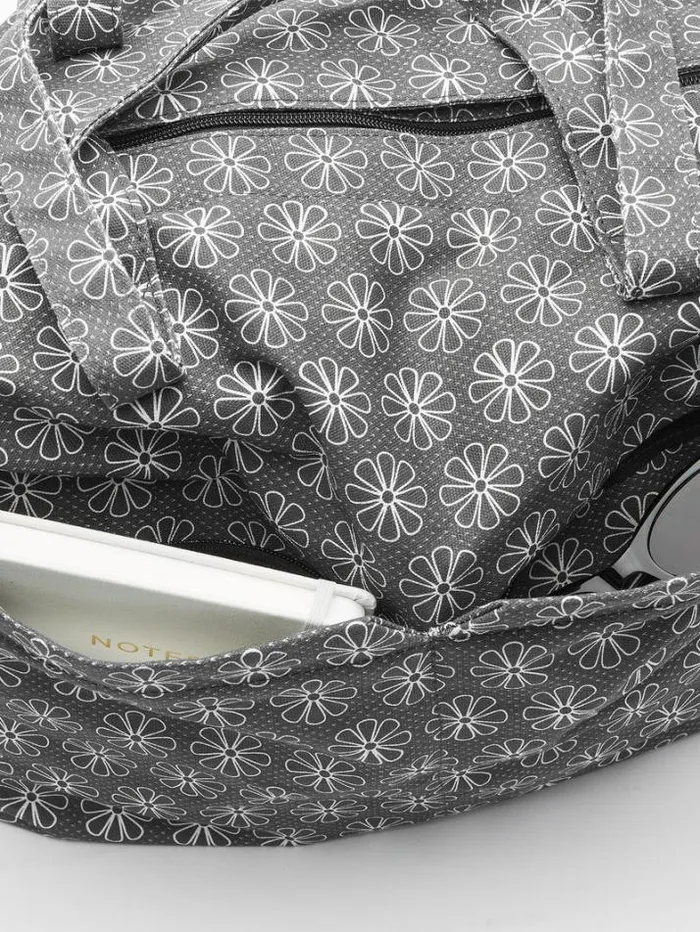 WomensKids Bags and Backpacks Volcom Schoolyard Canvas Tote 8211 BlackWhite